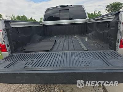 2019 Nissan TITAN XD PRO-4X Crew Cab Medium Bed - zdjęcie 19 z 21 - miniatura