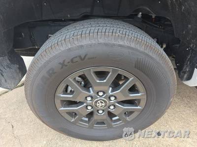 2025 Toyota 4Runner SR5 - zdjęcie 10 z 22 - miniatura