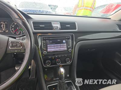 2015 Volkswagen Passat 1.8T Sport - zdjęcie 11 z 25 - miniatura