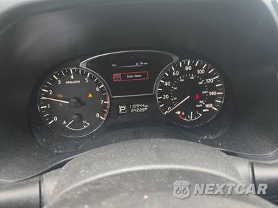 2015 Nissan Pathfinder S - zdjęcie 12 z 29 - miniatura