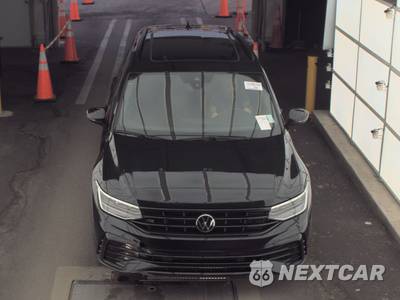 2022 Volkswagen Tiguan SE R-Line Black - zdjęcie 2 z 21 - miniatura