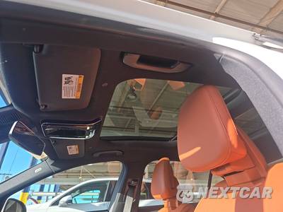 2025 Mercedes-Benz C 300 4MATIC - zdjęcie 19 z 34 - miniatura