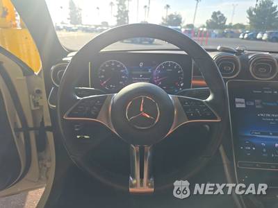 2025 Mercedes-Benz C 300 4MATIC - zdjęcie 10 z 34 - miniatura