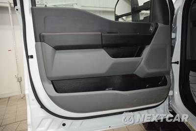 2023 Ford Super Duty F-450 Cab Chassis XL Regular Cab DRW - zdjęcie 32 z 37 - miniatura
