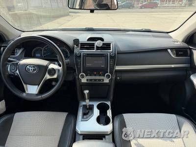 2014 Toyota Camry SE - zdjęcie 18 z 18 - miniatura