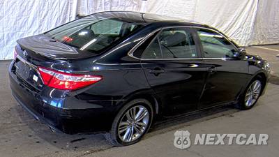 2017 Toyota Camry SE - zdjęcie 4 z 33 - miniatura