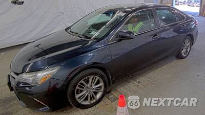 2017 Toyota Camry SE - zdjęcie 1 z 33 - miniatura