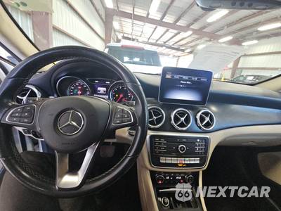 2020 Mercedes-Benz GLA 250 4MATIC - zdjęcie 11 z 30 - miniatura
