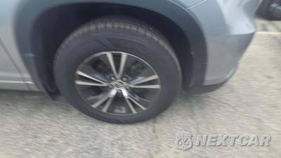 2016 Toyota Highlander XLE - zdjęcie 29 z 33 - miniatura