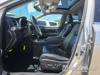2016 Toyota Highlander XLE - zdjęcie 7 z 33 - miniatura