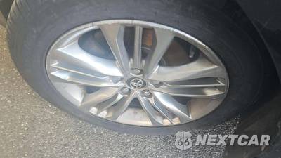 2017 Toyota Camry SE - zdjęcie 21 z 40 - miniatura