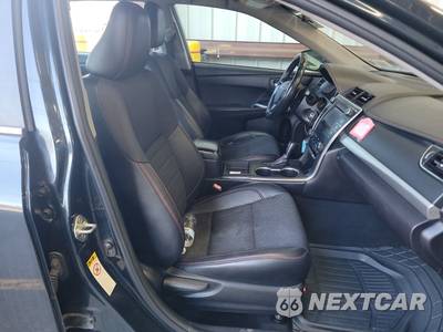 2017 Toyota Camry SE - zdjęcie 8 z 40 - miniatura
