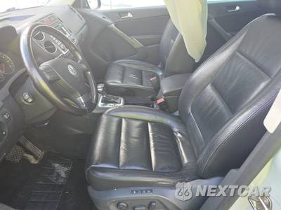 2009 Volkswagen Tiguan SE w/Leather - zdjęcie 7 z 32 - miniatura