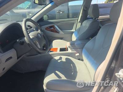 2010 Toyota Camry SE - zdjęcie 7 z 29 - miniatura