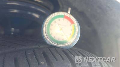 2010 Toyota Camry SE - zdjęcie 22 z 29 - miniatura