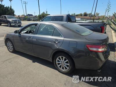 2010 Toyota Camry SE - zdjęcie 6 z 29 - miniatura