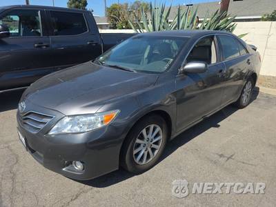 2010 Toyota Camry SE - zdjęcie 1 z 29 - miniatura