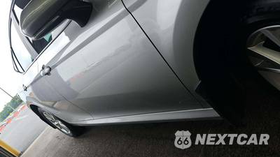 2025 Toyota Camry LE - zdjęcie 35 z 48 - miniatura