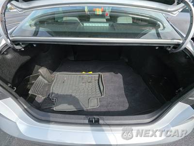 2025 Toyota Camry LE - zdjęcie 16 z 48 - miniatura
