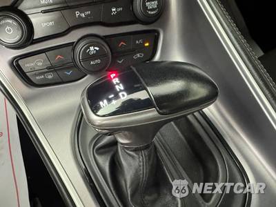 2020 Dodge Challenger R/T - zdjęcie 21 z 39 - miniatura