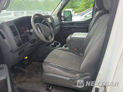 2020 Nissan NV2500 HD Cargo SV Standard Roof 146.1" WB - zdjęcie 22 z 24 - miniatura