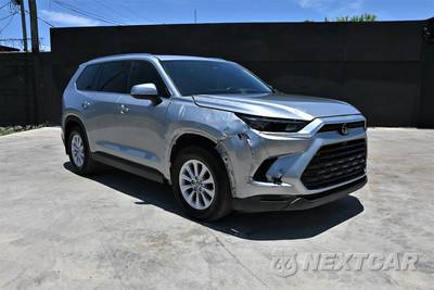 2025 Toyota Grand Highlander Hybrid XLE - zdjęcie 2 z 20 - miniatura