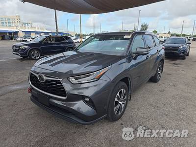 2021 Toyota Highlander XLE - zdjęcie 1 z 30 - miniatura