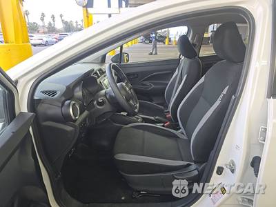 2025 Nissan Versa S - zdjęcie 7 z 40 - miniatura