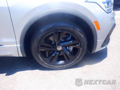2023 Volkswagen Tiguan SE R-Line Black - zdjęcie 16 z 23 - miniatura