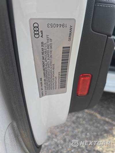 2022 Audi A4 Sedan S line Premium Plus - zdjęcie 14 z 27 - miniatura