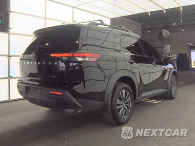 2022 Nissan Pathfinder SV - zdjęcie 4 z 28 - miniatura