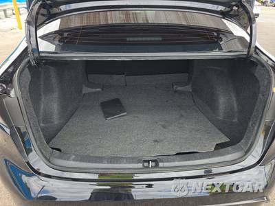 2025 Toyota Corolla FX Sedan - zdjęcie 16 z 24 - miniatura
