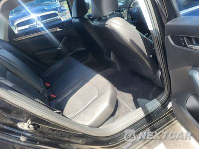 2016 Volkswagen Passat 1.8T SE - zdjęcie 16 z 64 - miniatura