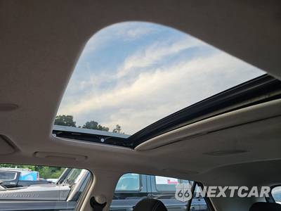 2025 Hyundai Venue SEL - zdjęcie 17 z 18 - miniatura