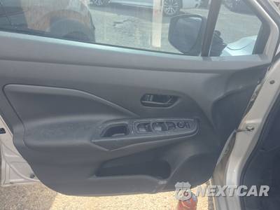 2020 Nissan Versa S - zdjęcie 10 z 34 - miniatura