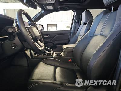 2025 Toyota 4Runner i-FORCE MAX Limited - zdjęcie 7 z 26 - miniatura