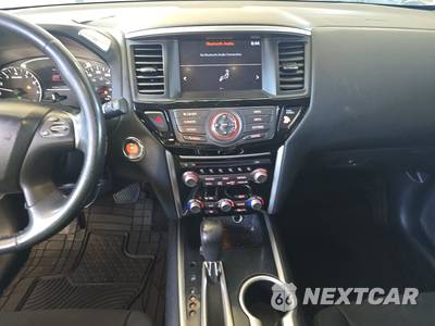2017 Nissan Pathfinder SV - zdjęcie 11 z 43 - miniatura