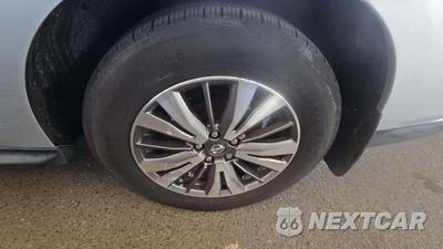 2017 Nissan Pathfinder SV - zdjęcie 35 z 43 - miniatura
