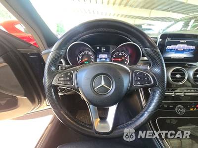 2017 Mercedes-Benz C 300 4MATIC Sedan w/Sport Pkg - zdjęcie 10 z 36 - miniatura