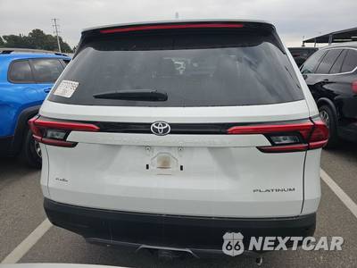2024 Toyota Grand Highlander Platinum - zdjęcie 5 z 31 - miniatura