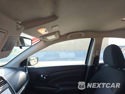2018 Nissan Versa Sedan SV - zdjęcie 17 z 31 - miniatura