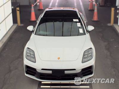 2024 Porsche Panamera 4 - zdjęcie 2 z 21 - miniatura