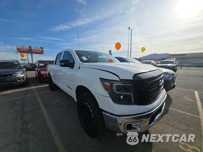 2019 Nissan TITAN S Crew Cab Short Bed - zdjęcie 3 z 49 - miniatura
