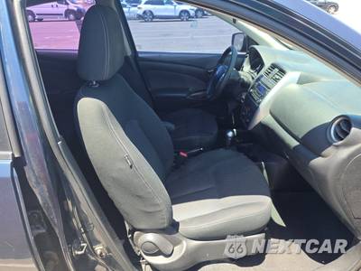 2015 Nissan Versa SV - zdjęcie 14 z 41 - miniatura