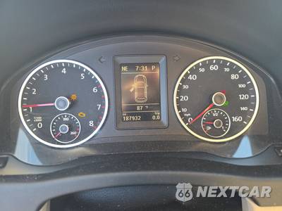2013 Volkswagen Tiguan SE - zdjęcie 18 z 38 - miniatura