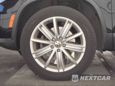2013 Volkswagen Tiguan SE - zdjęcie 9 z 38 - miniatura