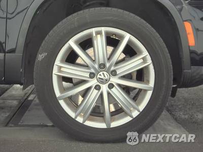 2013 Volkswagen Tiguan SE - zdjęcie 10 z 38 - miniatura