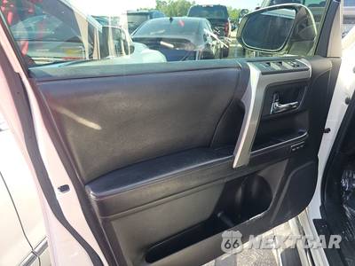 2016 Toyota 4Runner Limited - zdjęcie 9 z 21 - miniatura