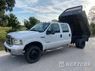 2005 Ford Super Duty F-350 Cab Chassis XL Crew Cab DRW