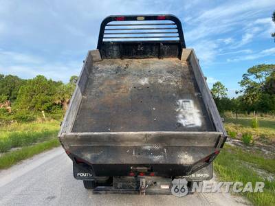 2005 Ford Super Duty F-350 Cab Chassis XL Crew Cab DRW - zdjęcie 18 z 53 - miniatura